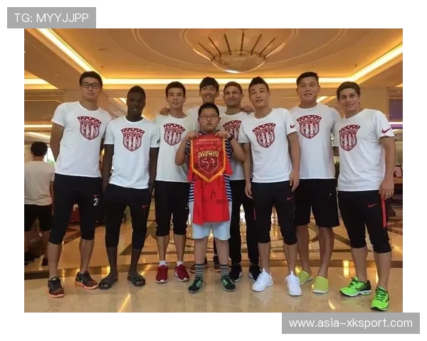 俱乐部因球迷不当行为受重罚，连带责任制度引关注